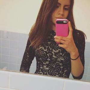 Meet your Posher, Leslie