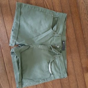 Levi's midi short olive green size 12