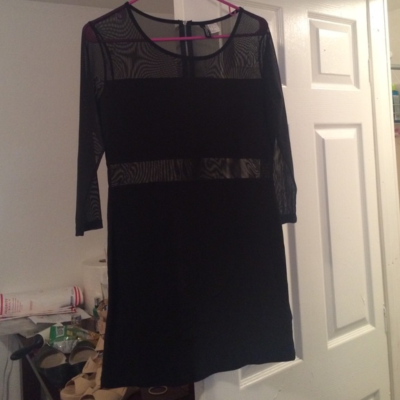 DIVIDED BY H&M MESH 3/4 SLEEVE DRESS
