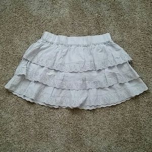 Skirt with lacy details