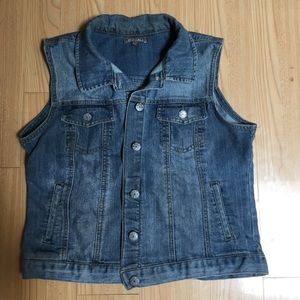 Size large denim vest