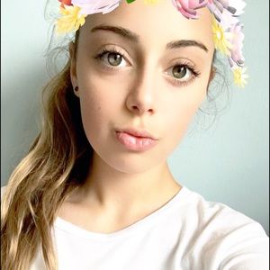 Meet your Posher, Maya