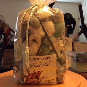 Yankee Candle Beach Walk Frangranced Potpourri