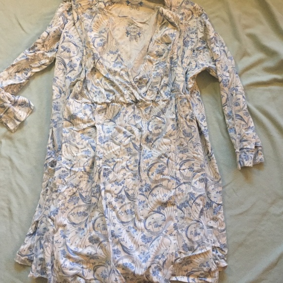 Maternity/Nursing gown & matching robe