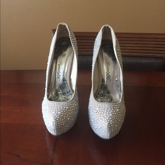 Nude Diamond Studded Stilettos - Picture 2 of 4