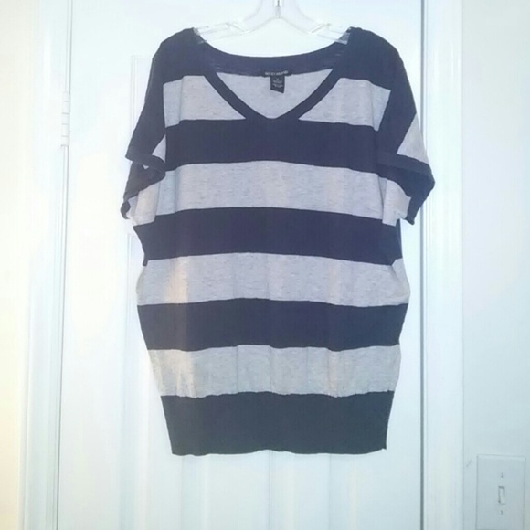 Navy & grey knit top...