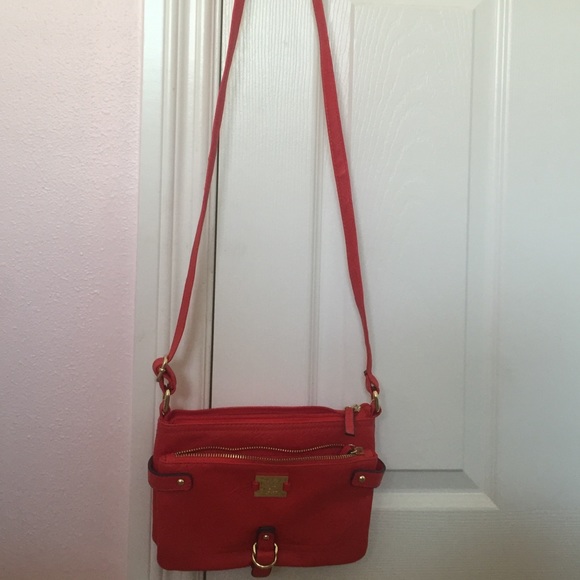 Red Crossbody - Picture 1 of 3