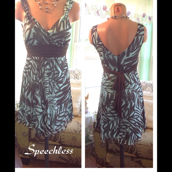 LN Speechless Dress - Picture 4 of 4