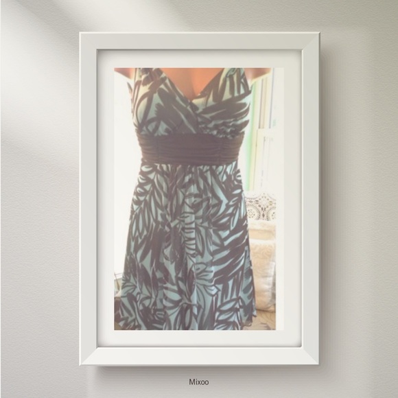 LN Speechless Dress - Picture 3 of 4