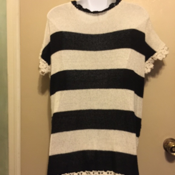 Free People crochet sweater/3$15 - Picture 3 of 4