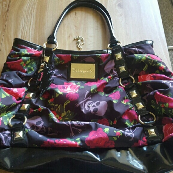 Betseyville Handbag