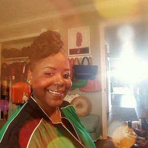 Meet your Posher, Tisha