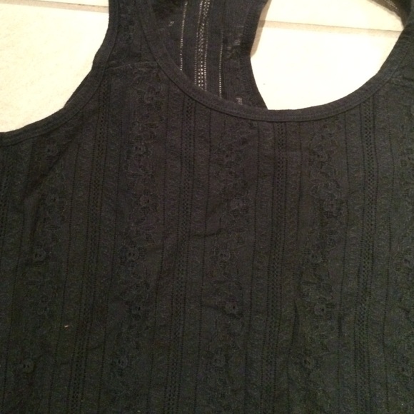 Hollister Razor Back - Picture 4 of 4