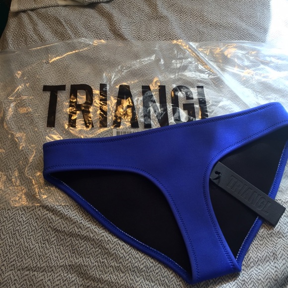 Triangl Penny wanderlust neoprene bottom