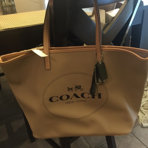 Authentic coach purse