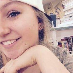 Meet your Posher, Chelsey