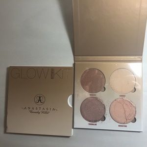 Sun Dipped Glow Kit Highlighters Bronzers broken