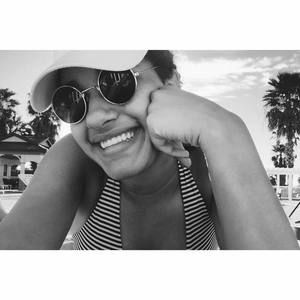 Meet your Posher, Camille