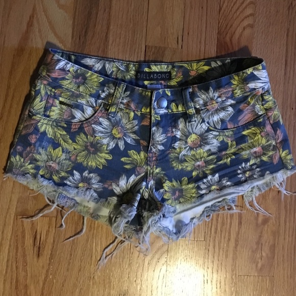 Billabong Shorts