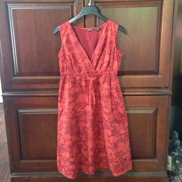 Eddie Bauer Sleeveless Mid Length Dress