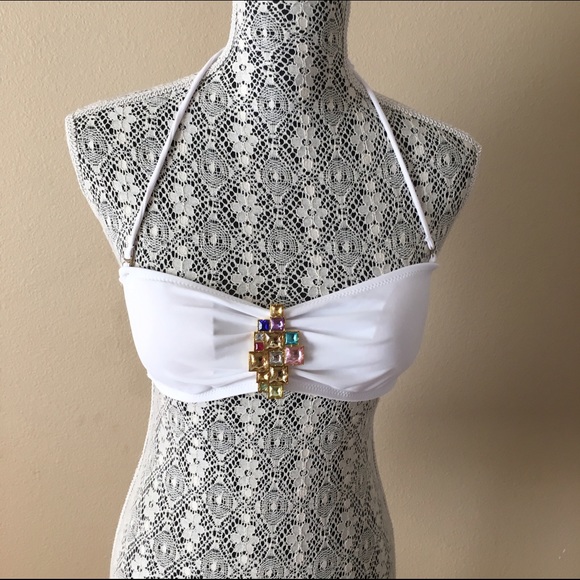 Cute bikini top!