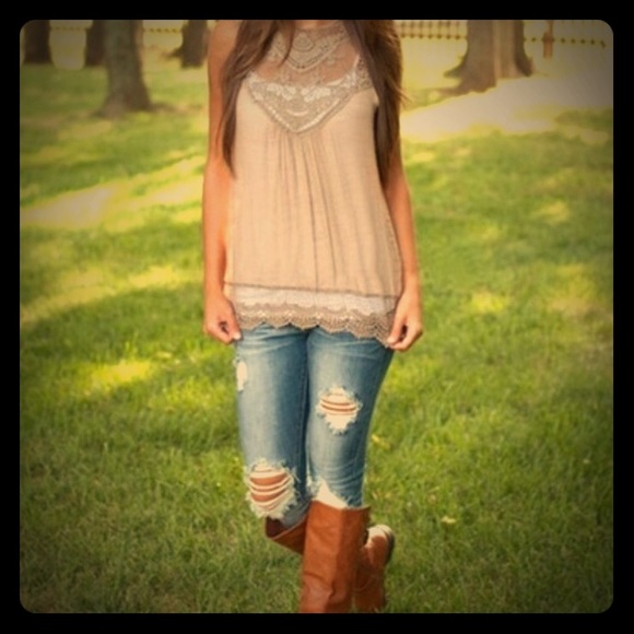 Tan sleeveless shirt