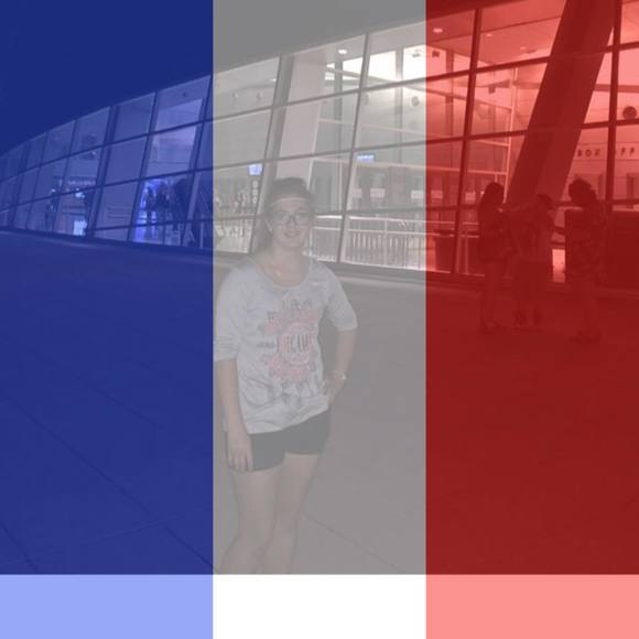 Meet your Posher, Chloe - Picture 1 of 1