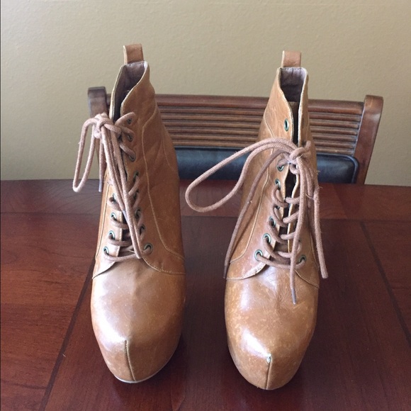 Tan Platform Boots - Picture 1 of 4