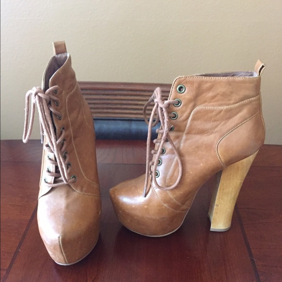 Tan Platform Boots - Picture 4 of 4