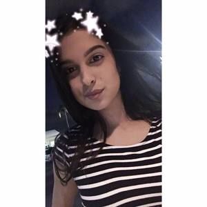 Meet your Posher, Ana laura