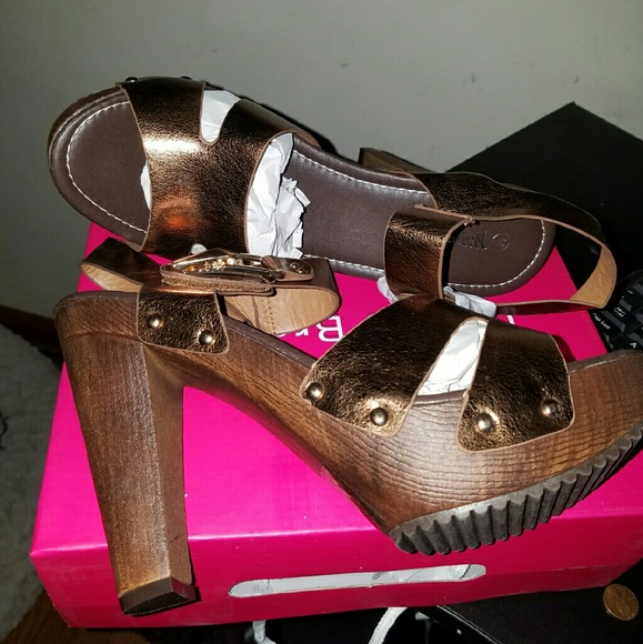 Nature Element Platform Sandal NWT - Picture 2 of 4