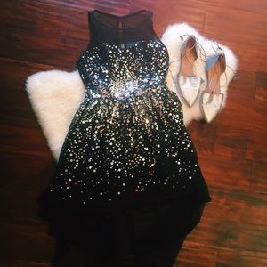 🚨SOLD🚨Black and sequence party dress