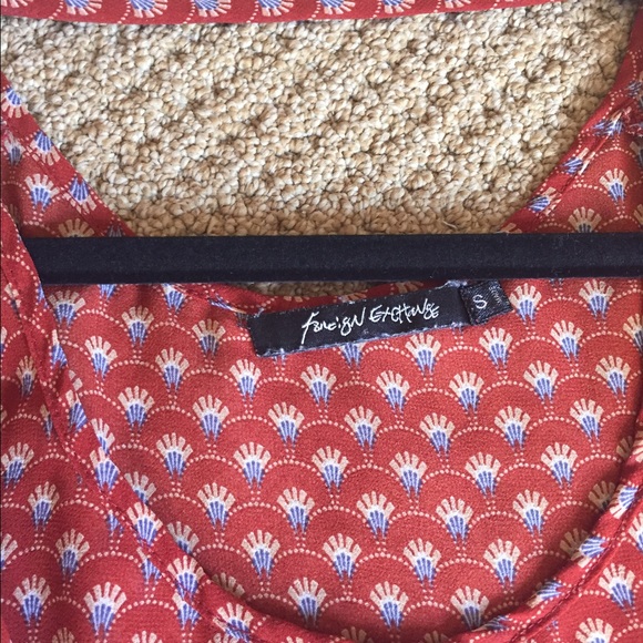 Red foreign exchange cold shoulder top - Picture 3 of 3