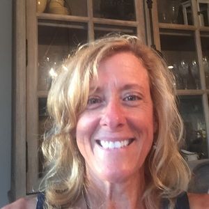 Meet your Posher, Dana