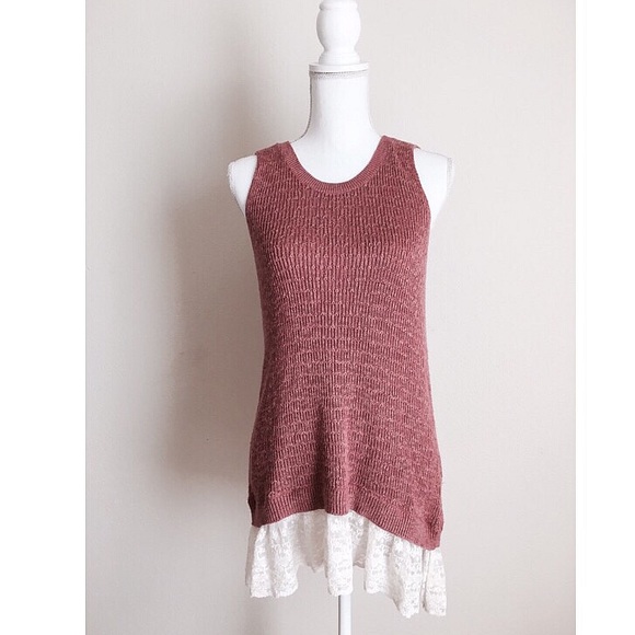 🆕 NWT Sweater Tunic with Lace Trim