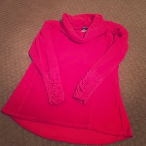 Cowl neck sweatshirt with rouched details