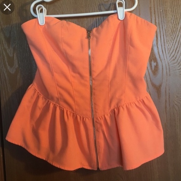 Forever 21 - Nwt peplum top with zipper