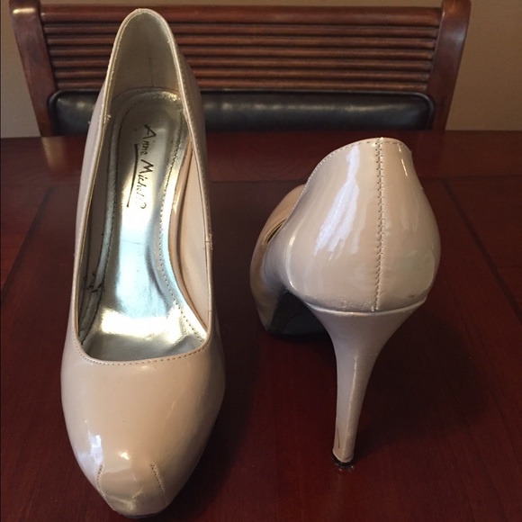 Patent Leather Nude Stilettos - Picture 3 of 4