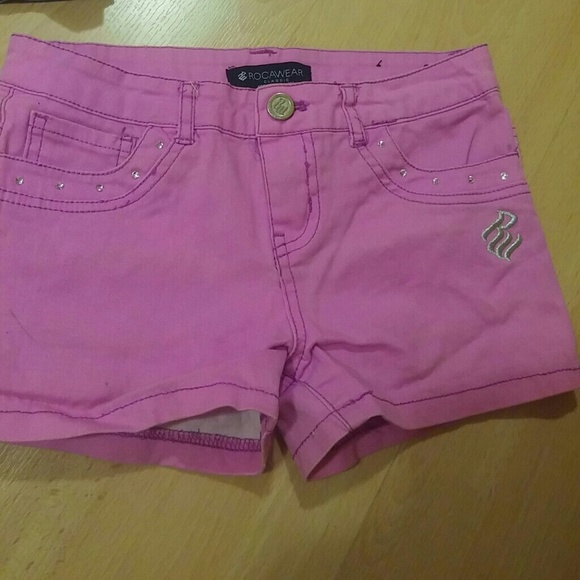 3 pair of Girls shorts - Picture 3 of 4