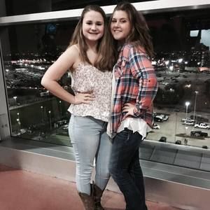 Meet your Posher, Toni