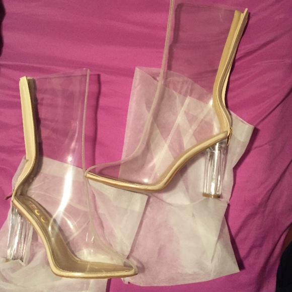 SOLDDDDDD Clear Perspex Boots - Picture 1 of 3