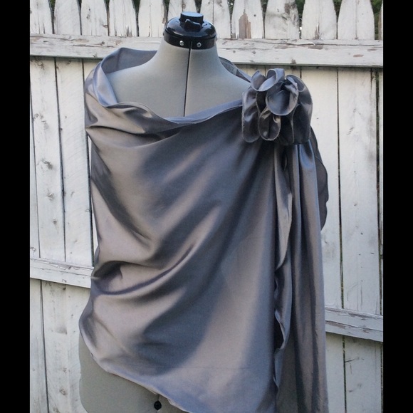 Badgley Mischka Wrap