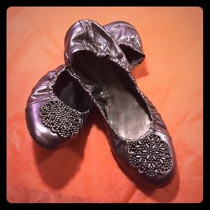 Tahari Metallic (pewter) flats!