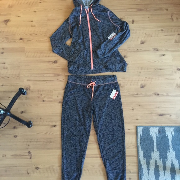 NEW WITH TAGS JOGGER JUMPSUIT