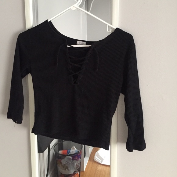 Brandy Melville Black 3/4 Sleeve Lace Up Tee