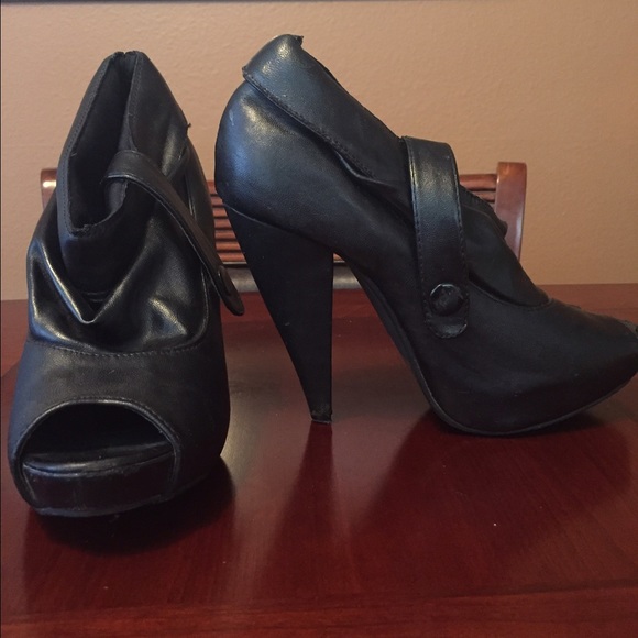Black Booties - Picture 1 of 2