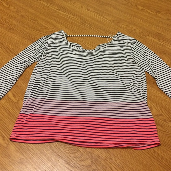 3/4 sleeve shirt
