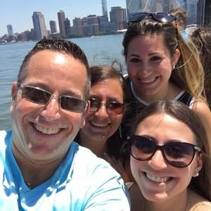 Meet your Posher, Laura