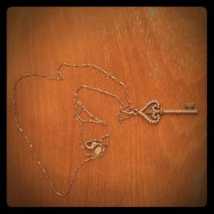 Forever 21 long heart key necklace