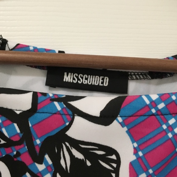 MISSGUIDED Crop Top - Picture 3 of 3